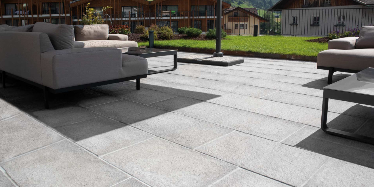 Petra Anthracite