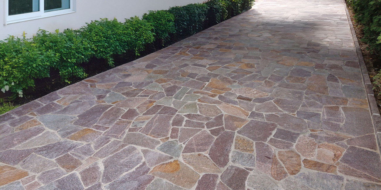 Standard Trentino Porphyry Slabs, 2/5 cm thick, purplish red in colour 